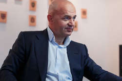 Кононенко зауважив, що поки не прийняв рішення щодо участі у парламентських виборах