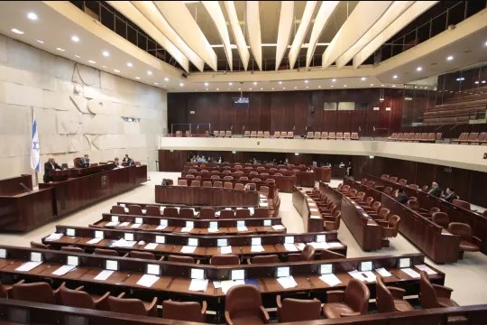 Парламент Израиля впервые в своей истории проголосовал за самороспуск и повторные выборы