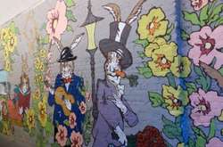 Героїв «За двома зайцями» зобразили симпатичними зайцями