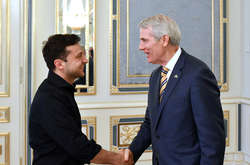 Володимир Зеленський зустрівся з сенатором США Портманом  