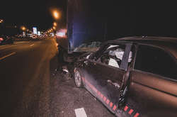  29 травня на виїзді з Південного мосту у напрямку в бік Осокорків Fiat влетів під вантажівку MAN 