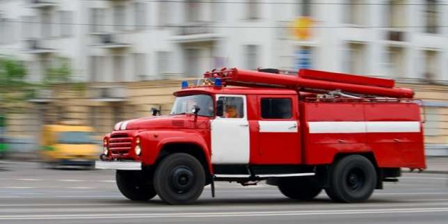 У центрі Одеси загорівся будинок: пожежні евакуювали 15 осіб