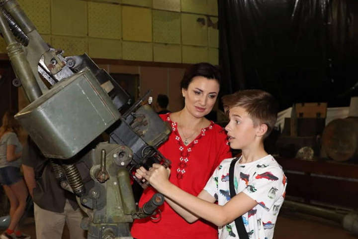 У Вінниці для дітей Захисників України організували екскурсію