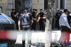 В Одесі біля медуніверситету поліція затримала близько 50 «тітушок»