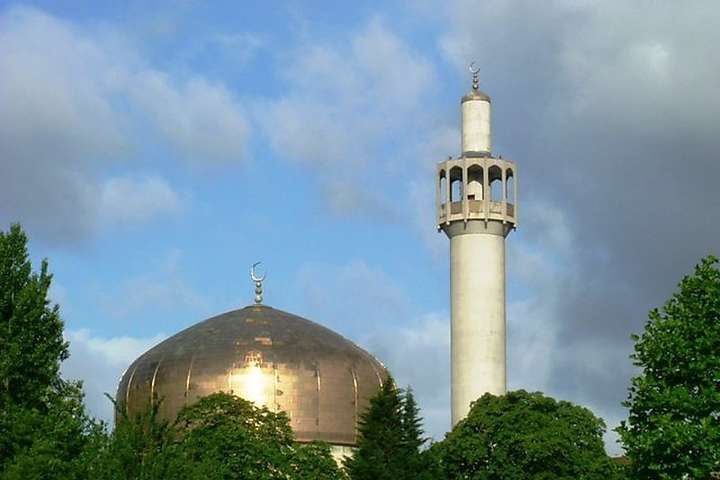 В мечеті у Лондоні затримали нападника з молотком