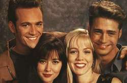 Постаревшие красотки из сериала «Беверли-Хиллз, 90210» устроили вечеринку в купальниках