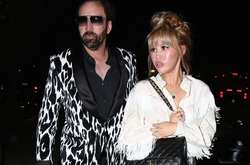  Николас Кейдж и Эрика Койке 
  