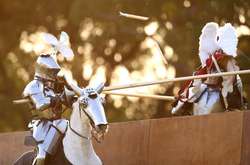 Єдиний професійний лицар Австралії захистив свій титул чемпіона світу з лицарських поєдинків