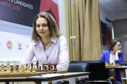 Навіщо було ганьбитися? Сестри Музичук валяться на турнірі претенденток