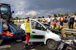 Рятувальники деблокували водія автівки