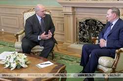 Кучма і Лукашенко проводять зустріч у Мінську 