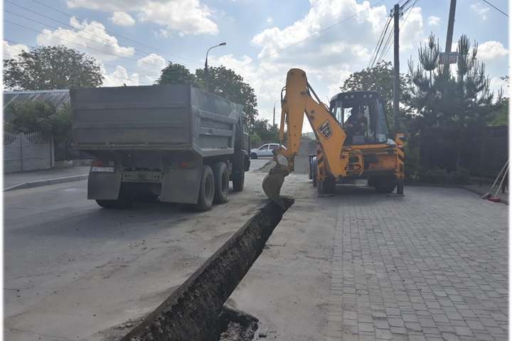 В Сабарові розпочався капітальний ремонт вулиці Черняховського