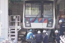 В Японії зійшов з рейок потяг метро з пасажирами