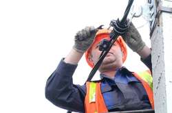 Нічна негода знеструмила 80 населених пунктів в Україні 