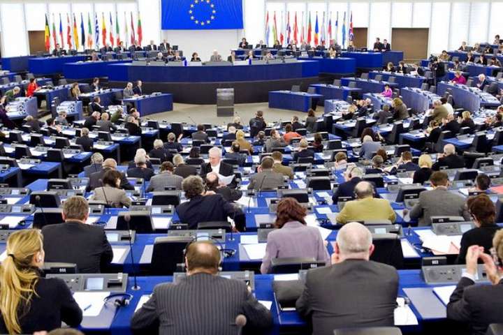 Лідери європарламентських перегонів домовляються про коаліційну більшість
