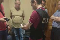 У Запоріжжі на мільйонному хабарі затримали керівника землевпорядного підприємства