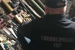 У Мукачево СБУ блокувала збут засобів ураження (фото)