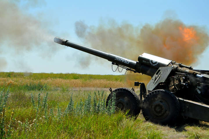 Бойовики з артилерії обстріляли українських військових: двоє загиблих і восьмеро поранених