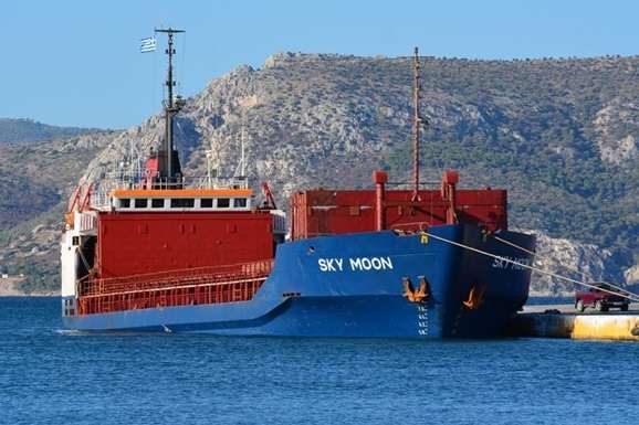 Google-перекладач допоміг виправдати капітана судна, яке возило соду з заводу Фірташа у Криму