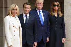 Битва модных образов: Мелания Трамп и Брижит Макрон в контрастных луках прибыли к мемориалу