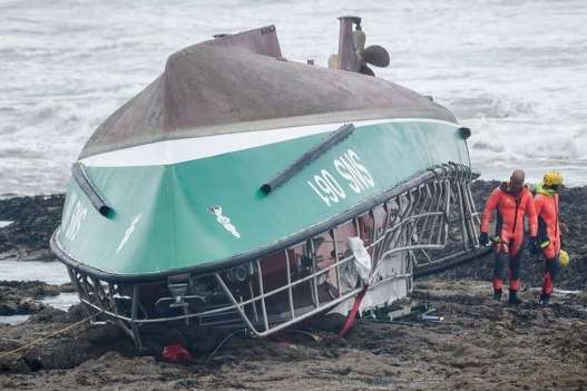 Шторм «Мігель» біля французького узбережжя перекинув рятувальний човен, є загиблі