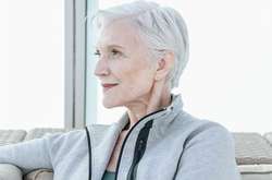 Матір Ілона Маска обрала собі вбрання від української дизайнерки (фото)