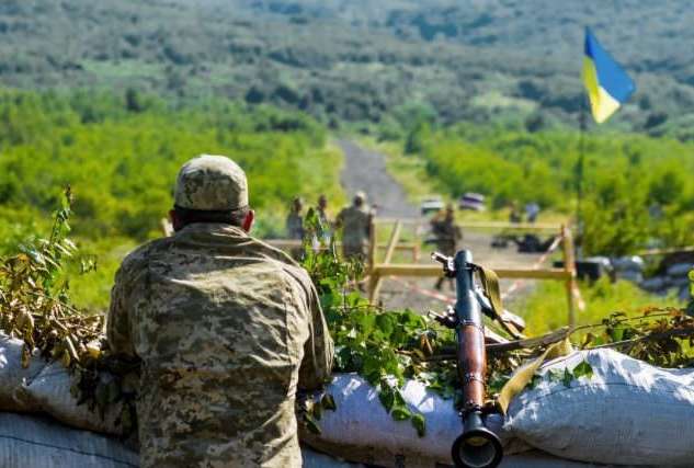 Війна на Донбасі: п’ять ворожих обстрілів, втрат у ЗСУ немає 