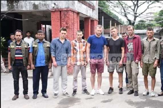 Консульська група вирушить у Бангладеш, де затримали шістьох українців