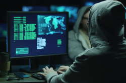 Хакери викрали фото з бази прикордонної служби США