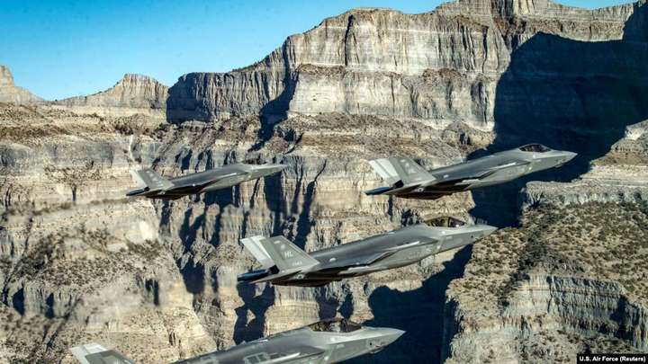 США заборонили турецьким пілотам літати на винищувачах F-35