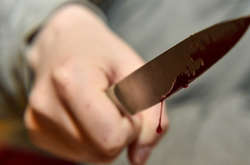 У Києві конфлікт між чоловіком і дружиною переріс у різанину