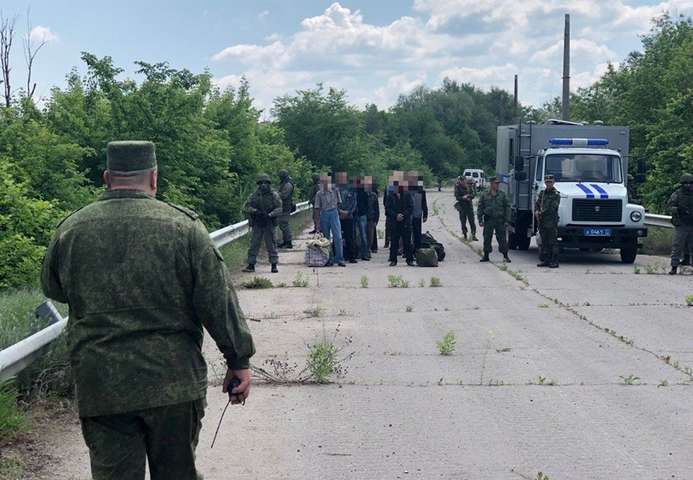 Луганські бойовики передають Україні завербованих ув'язнених - СБУ