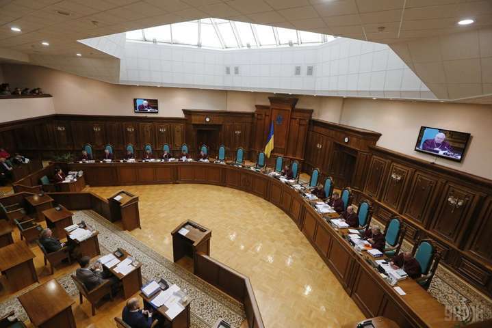 Роспуск Рады: Зеленского и его команду размазали в Конституционном суде