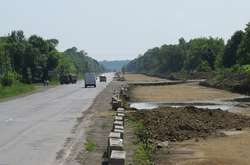 «Укравтодор» судиться з китайською компанією, яка за півтора роки не побудувала дорогу