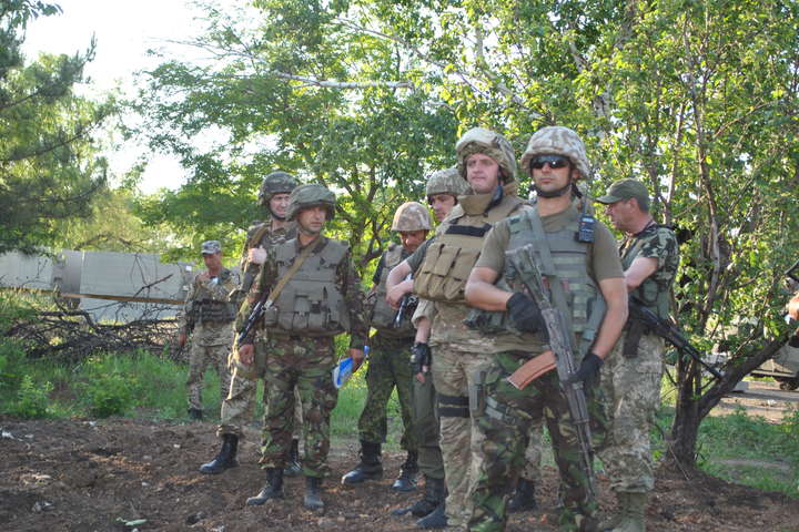 Українські військові майже повністю контролюють Мар'їнку - ЗМІ