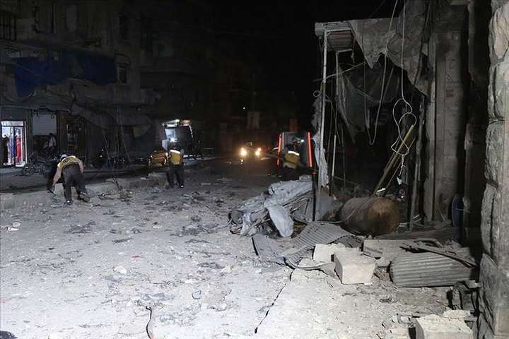 Авіація Сирії та РФ бомбить Ідліб, за три дні загинуло приблизно 30 осіб