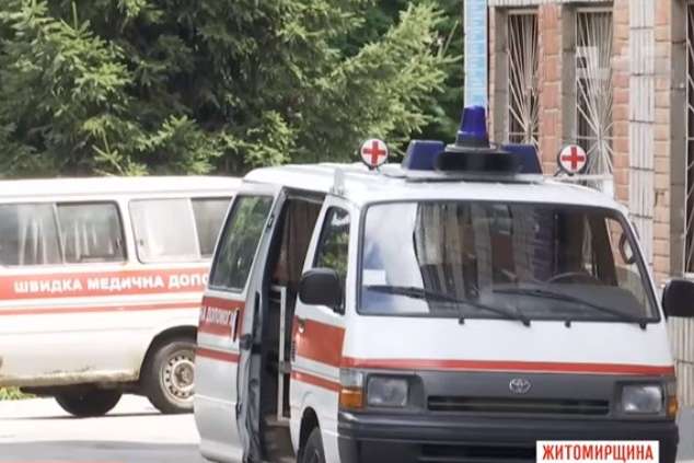 Трагедія на Житомирщині: хлопця, якого підстрелив сусід, прооперували 
