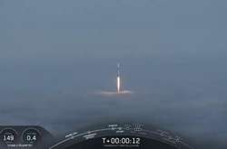 SpaceX успішно запустила ракету Falcon 9 з трьома супутниками