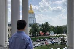 Павло Клімкін на балконі будівлі МЗС