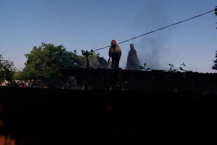 На Вінниччині через забавки 7-річного хлопчика загорівся будинок