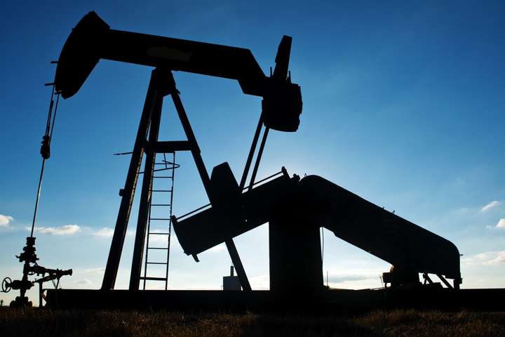 Ціни на нафту зросли після нападу на танкери біля Ірану 