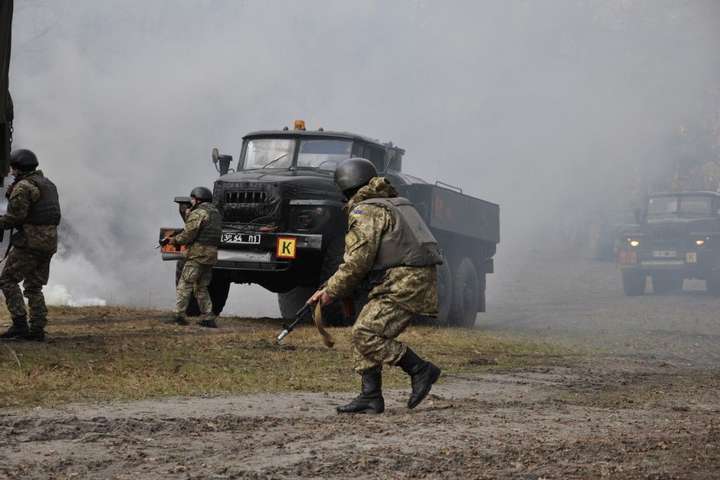Доба на Донбасі: 29 ворожих обстрілів, серед українських бійців є поранені