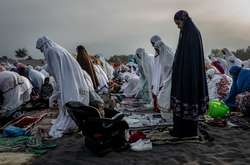 Экзотические фото из Азии: как выглядит повседневная жизнь Индонезии