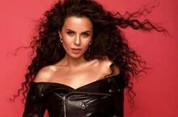 Шампанское и стриптизер: как провела девичник Настя Каменских