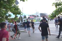 Жінка стверджує, що один із нападників - кандидат у депутати Владислав М'який