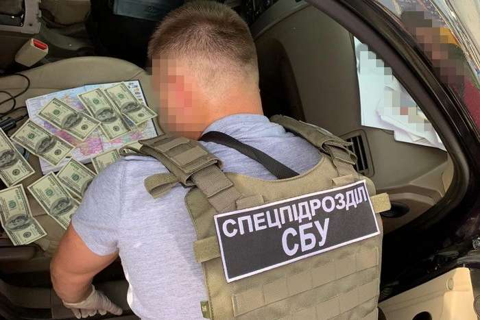В Одесі СБУ викрила на хабарі одного з керівників районного військкомату (фото)