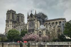  Нотр-Дам після пожежі 