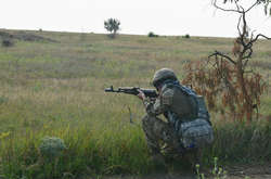 На Донбасі за добу 34 обстріли: один боєць поранений 