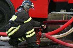 На узбіччі дороги у Києві горів автобус