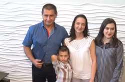 Андрій Сировацький з родиною